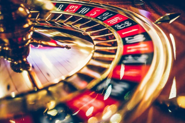 Live Teen Patti table on sendaljp with dealer and player cards